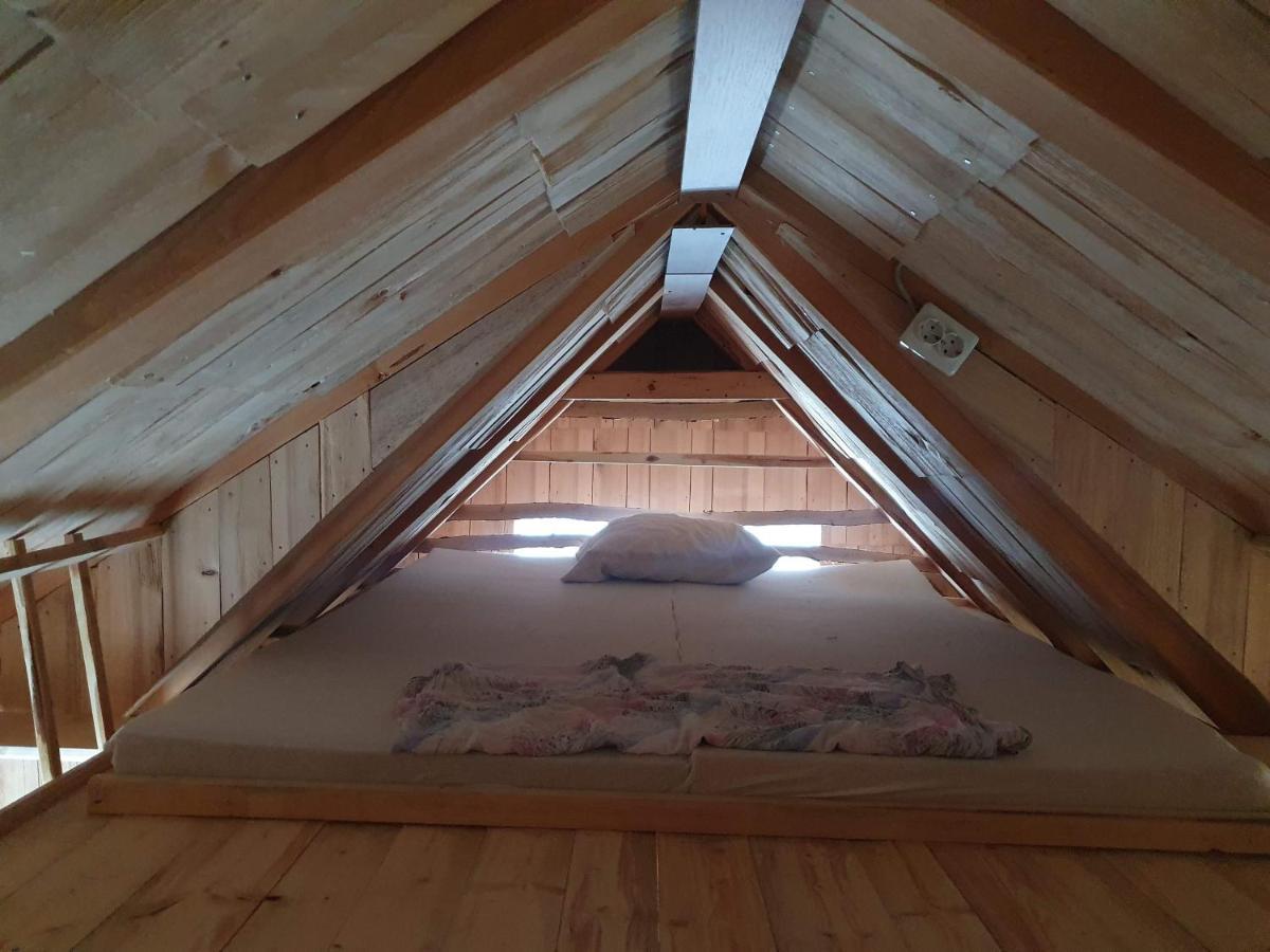 Planinska Koliba Ajdanovici Jelovac Nisicka Visoravan Olovo  Luaran gambar